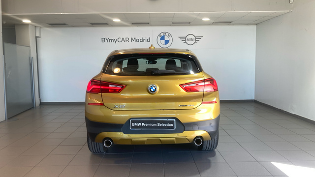 BMW X2 sDrive18d color Oro. Año 2018. 110KW(150CV). Diésel. En concesionario BYmyCAR Madrid - Alcalá de Madrid