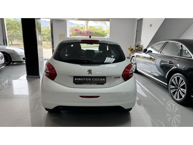 Peugeot 208 1.2 VTi Active 60 kW (82 CV)