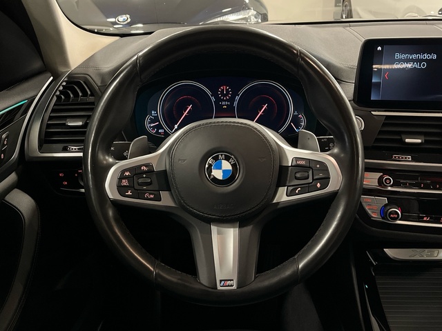 BMW X3 xDrive20d color Negro. Año 2019. 140KW(190CV). Diésel. En concesionario Engasa S.A. de Valencia