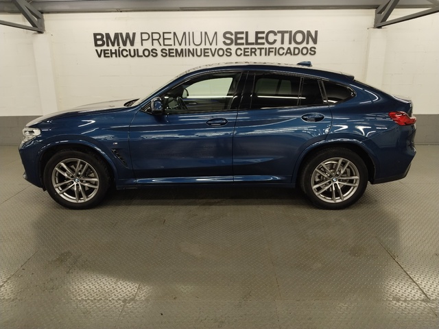 BMW X4 xDrive20d color Azul. Año 2021. 140KW(190CV). Diésel. En concesionario Autoberón de La Rioja