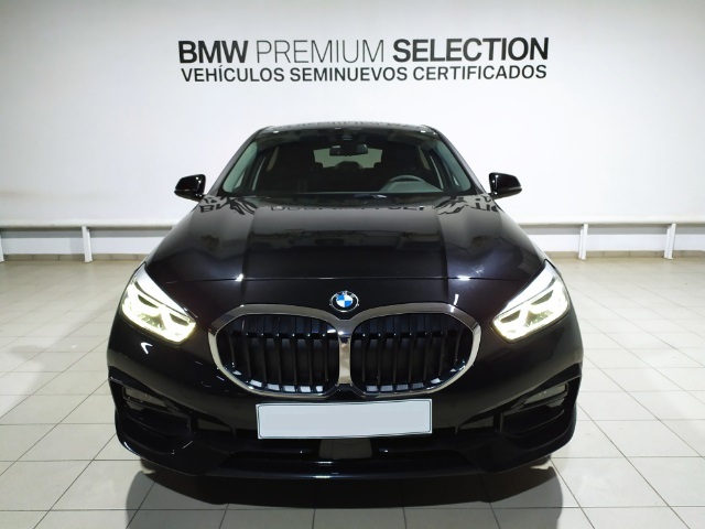 BMW Serie 1 116d color Negro. Año 2024. 85KW(116CV). Diésel. En concesionario Hispamovil Elche de Alicante