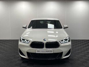 Fotos de BMW X2 sDrive18d color Blanco. Año 2024. 110KW(150CV). Diésel. En concesionario Maberauto de Castellón