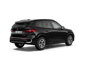 Fotos de BMW X1 sDrive18d color Negro. Año 2024. 110KW(150CV). Diésel. En concesionario Movilnorte El Plantio de Madrid