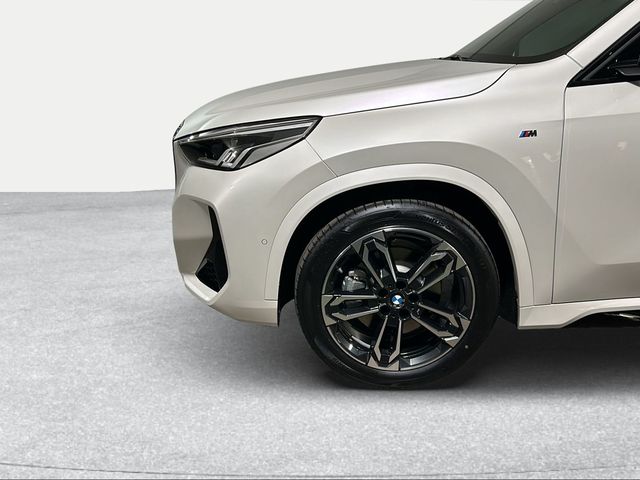 BMW X1 sDrive20i color Blanco. Año 2024. 125KW(170CV). Gasolina. En concesionario San Pablo Motor | Su Eminencia de Sevilla