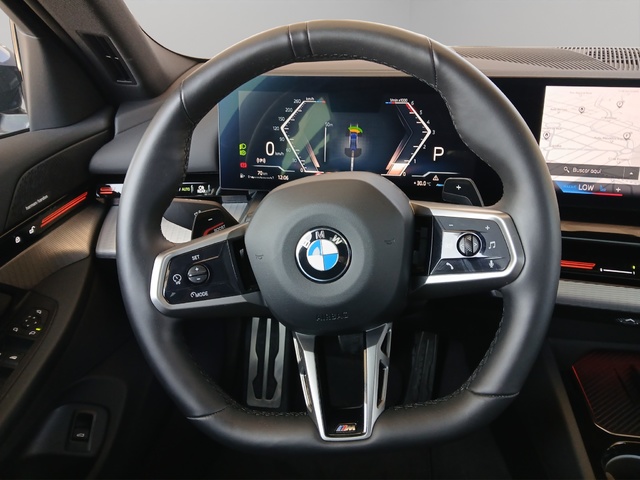 BMW Serie 5 520d color Azul. Año 2024. 145KW(197CV). Diésel. En concesionario SAN JUAN Automoviles Fersan S.A. de Alicante