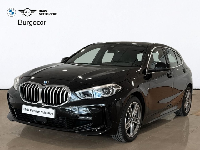 BMW Serie 1 118d color Negro. Año 2023. 110KW(150CV). Diésel. En concesionario Burgocar (Bmw y Mini) de Burgos