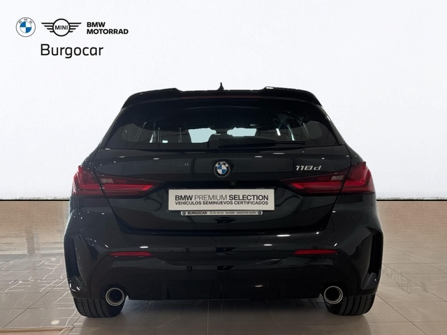 BMW Serie 1 118d color Negro. Año 2023. 110KW(150CV). Diésel. En concesionario Burgocar (Bmw y Mini) de Burgos