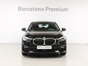 Fotos de BMW Serie 1 116d color Negro. Año 2024. 85KW(116CV). Diésel. En concesionario Barcelona Premium -- GRAN VIA de Barcelona