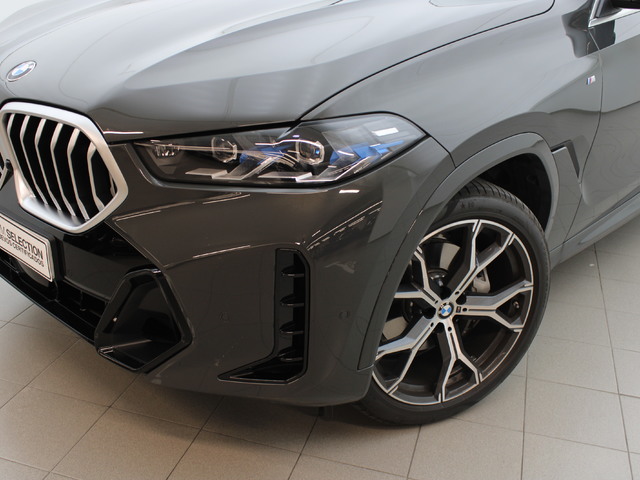 BMW X6 xDrive40d color Gris. Año 2024. 259KW(352CV). Diésel. En concesionario Augusta Aragon S.A. de Zaragoza