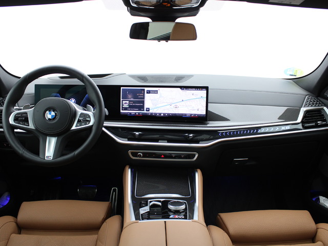 BMW X6 xDrive40d color Gris. Año 2024. 259KW(352CV). Diésel. En concesionario Augusta Aragon S.A. de Zaragoza