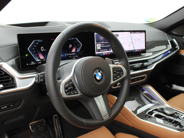 BMW X6 xDrive40d color Gris. Año 2024. 259KW(352CV). Diésel. En concesionario Augusta Aragon S.A. de Zaragoza