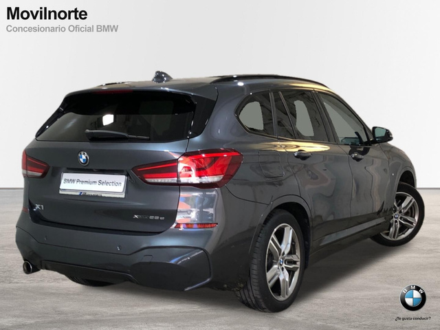 BMW X1 xDrive25e color Gris. Año 2020. 162KW(220CV). Híbrido Electro/Gasolina. En concesionario Movilnorte El Plantio de Madrid