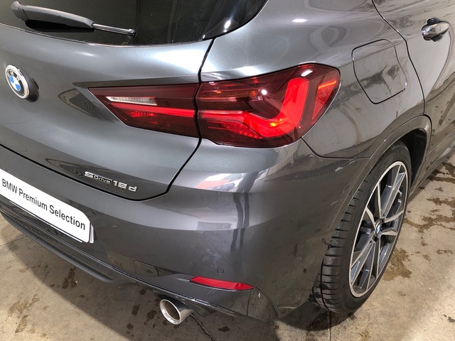 BMW X2 sDrive18d color Gris. Año 2021. 110KW(150CV). Diésel. En concesionario Movilnorte El Carralero de Madrid