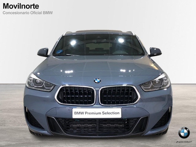 BMW X2 xDrive25e color Gris. Año 2020. 162KW(220CV). Híbrido Electro/Gasolina. En concesionario Movilnorte El Carralero de Madrid