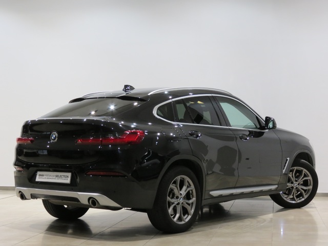 BMW X4 xDrive20i color Negro. Año 2020. 135KW(184CV). Gasolina. En concesionario GANDIA Automoviles Fersan, S.A. de Valencia