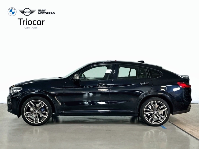 BMW X4 M40d color Negro. Año 2021. 250KW(340CV). Diésel. En concesionario Triocar Gijón (Bmw y Mini) de Asturias