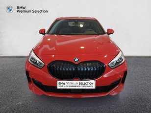 Fotos de BMW Serie 1 118i color Rojo. Año 2023. 103KW(140CV). Gasolina. En concesionario Marmotor de Las Palmas