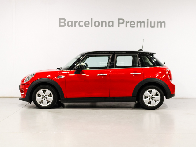 fotoG 2 del MINI MINI 5 Puertas Cooper 100 kW (136 CV) 136cv Gasolina del 2018 en Barcelona