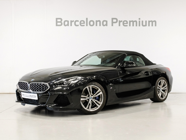 BMW Z4 sDrive30i Cabrio color Negro. Año 2021. 190KW(258CV). Gasolina. En concesionario Barcelona Premium -- GRAN VIA de Barcelona