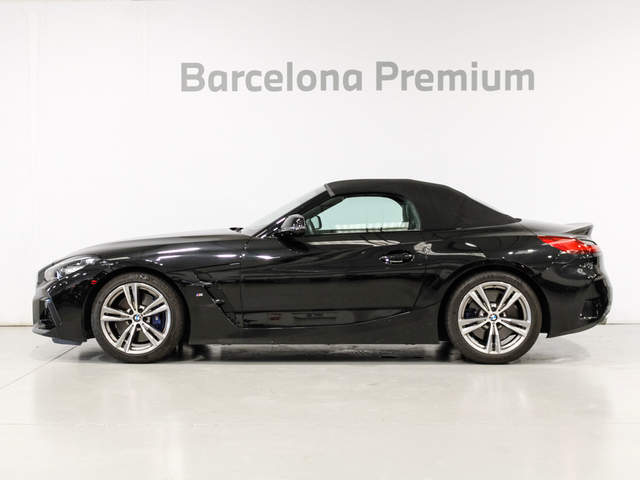 BMW Z4 sDrive30i Cabrio color Negro. Año 2021. 190KW(258CV). Gasolina. En concesionario Barcelona Premium -- GRAN VIA de Barcelona