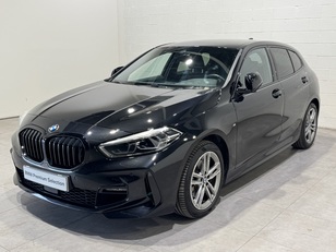 Fotos de BMW Serie 1 118d color Negro. Año 2024. 110KW(150CV). Diésel. En concesionario MOTOR MUNICH CADI SL-MANRESA de Barcelona