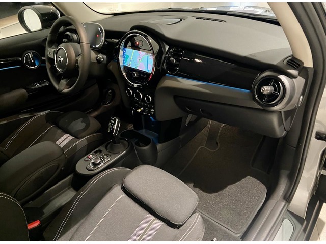 fotoG 7 del MINI MINI 3 Puertas Cooper SE 135 kW (184 CV) 184cv Eléctrico del 2023 en Málaga