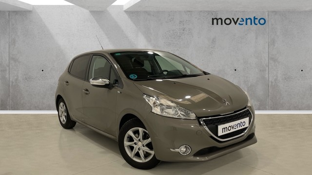 Peugeot 208 PureTech 82 - 1