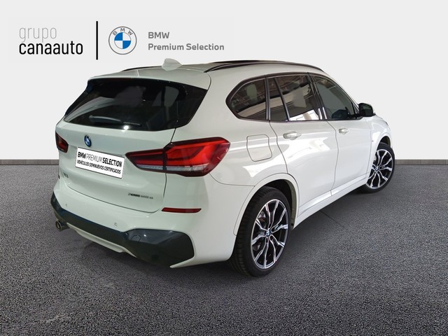 BMW X1 xDrive25e color Blanco. Año 2020. 162KW(220CV). Híbrido Electro/Gasolina. En concesionario CANAAUTO - TACO de Sta. C. Tenerife