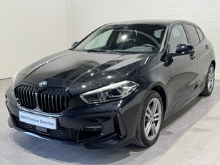 Fotos de BMW Serie 1 118d color Negro. Año 2024. 110KW(150CV). Diésel. En concesionario MOTOR MUNICH S.A.U  - Terrassa de Barcelona