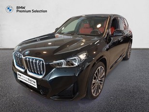 Fotos de BMW iX1 xDrive30 color Negro. Año 2023. 230KW(313CV). Eléctrico. En concesionario Marmotor de Las Palmas