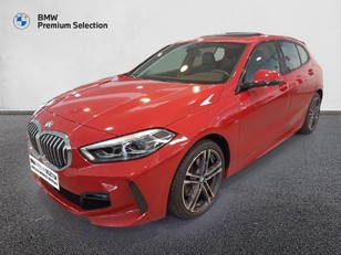 Fotos de BMW Serie 1 118i color Rojo. Año 2023. 103KW(140CV). Gasolina. En concesionario Marmotor de Las Palmas