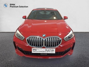 Fotos de BMW Serie 1 118i color Rojo. Año 2023. 103KW(140CV). Gasolina. En concesionario Marmotor de Las Palmas