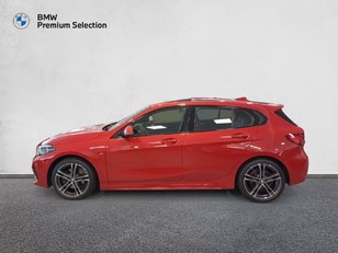 Fotos de BMW Serie 1 118i color Rojo. Año 2023. 103KW(140CV). Gasolina. En concesionario Marmotor de Las Palmas