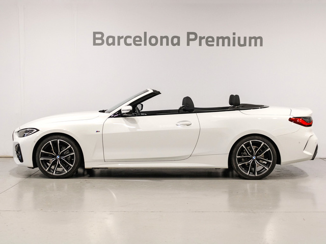 BMW Serie 4 420d Cabrio color Blanco. Año 2024. 140KW(190CV). Diésel. En concesionario Barcelona Premium -- GRAN VIA de Barcelona