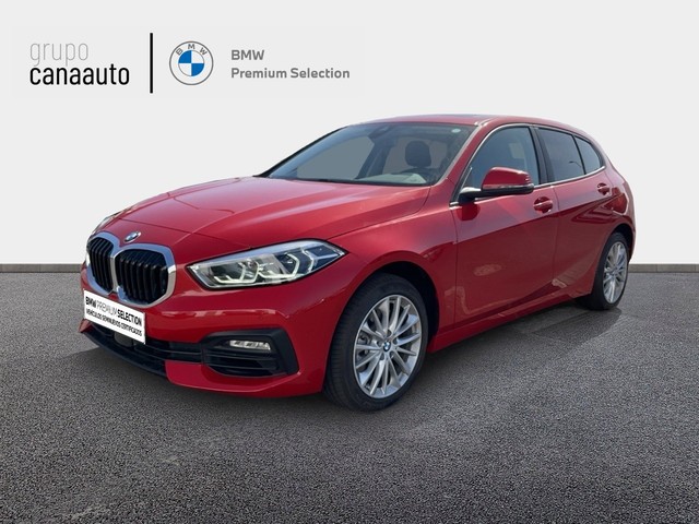 BMW Serie 1 120i color Rojo. Año 2024. 131KW(178CV). Gasolina. En concesionario RAC MAS MOTOR de Sta. C. Tenerife