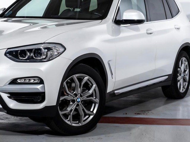 BMW X3 xDrive20d color Blanco. Año 2019. 140KW(190CV). Diésel. En concesionario Oliva Motor Tarragona de Tarragona