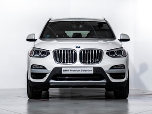 Fotos de BMW X3 xDrive20d color Blanco. Año 2019. 140KW(190CV). Diésel. En concesionario Oliva Motor Tarragona de Tarragona