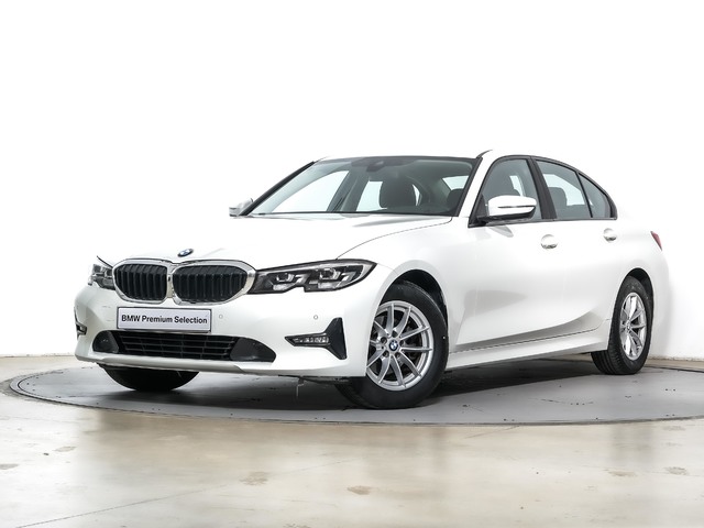 BMW Serie 3 318d color Blanco. Año 2019. 110KW(150CV). Diésel. En concesionario Oliva Motor Tarragona de Tarragona