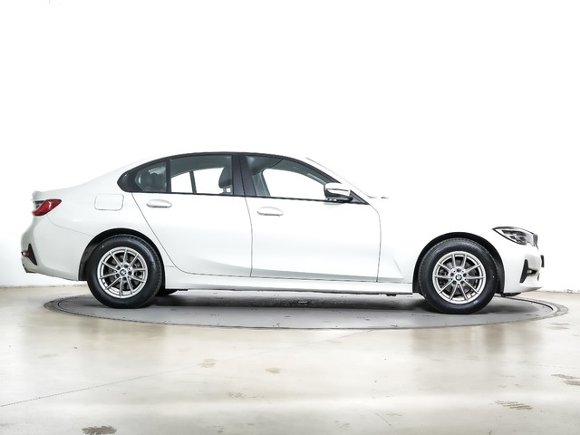 BMW Serie 3 318d color Blanco. Año 2019. 110KW(150CV). Diésel. En concesionario Oliva Motor Tarragona de Tarragona