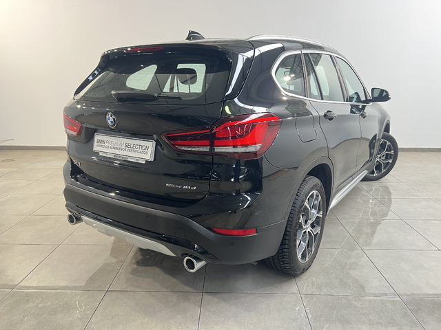 BMW X1 sDrive18d color Negro. Año 2021. 110KW(150CV). Diésel. En concesionario Movitransa Cars Jerez de Cádiz