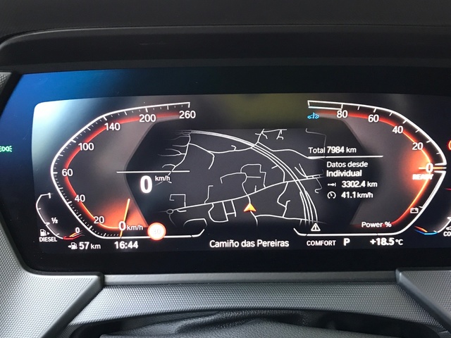 BMW Serie 2 220d Gran Coupe color Blanco. Año 2024. 140KW(190CV). Diésel. En concesionario Celtamotor Pontevedra de Pontevedra