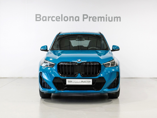 BMW X1 sDrive18d color Azul. Año 2023. 110KW(150CV). Diésel. En concesionario Barcelona Premium -- GRAN VIA de Barcelona