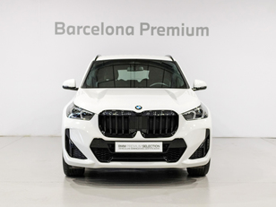 Fotos de BMW X1 sDrive18i color Blanco. Año 2024. 100KW(136CV). Gasolina. En concesionario Barcelona Premium -- GRAN VIA de Barcelona