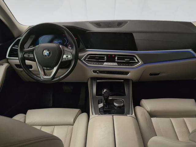 BMW X5 xDrive30d color Gris. Año 2020. 195KW(265CV). Diésel. En concesionario Automotor Premium Velázquez - Málaga de Málaga
