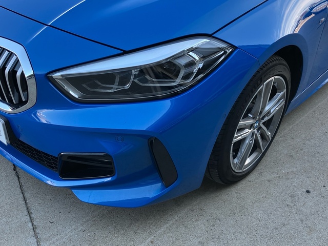 BMW Serie 1 118d color Azul. Año 2022. 110KW(150CV). Diésel. En concesionario Bernesga Motor León (Bmw y Mini) de León