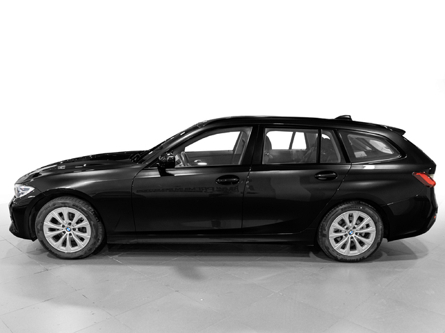 BMW Serie 3 318d Touring color Negro. Año 2020. 110KW(150CV). Diésel. En concesionario Caetano Cuzco, Alcalá de Madrid