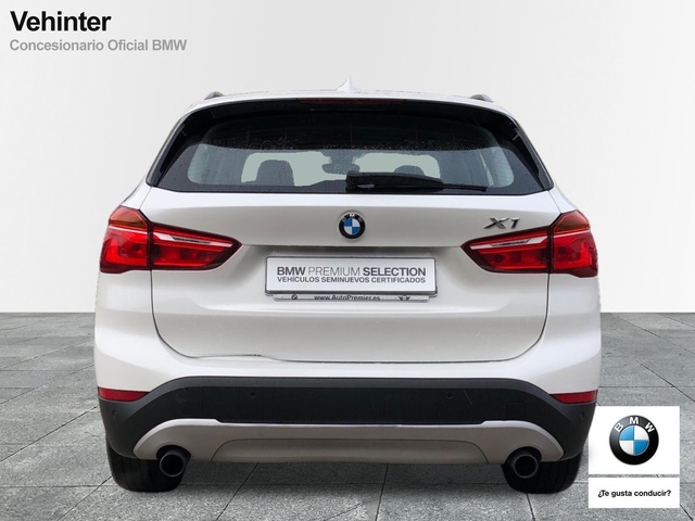 BMW X1 sDrive20i color Blanco. Año 2017. 141KW(192CV). Gasolina. En concesionario Vehinter Getafe de Madrid