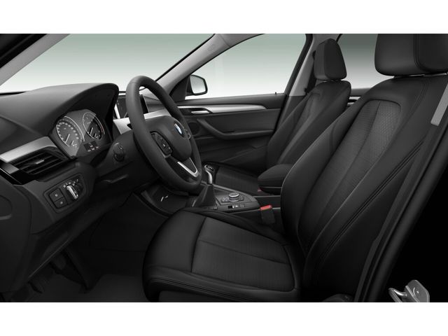 BMW X1 sDrive18d color Negro. Año 2021. 110KW(150CV). Diésel. En concesionario Ceres Motor S.L. de Cáceres