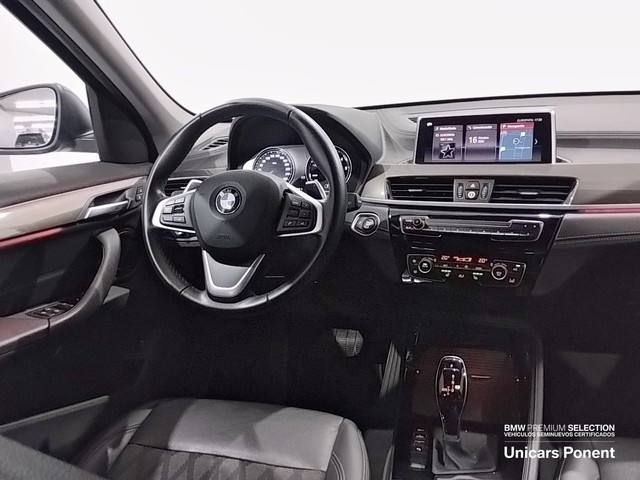 BMW X1 sDrive18d color Gris. Año 2019. 110KW(150CV). Diésel. En concesionario Unicars Ponent de Lleida