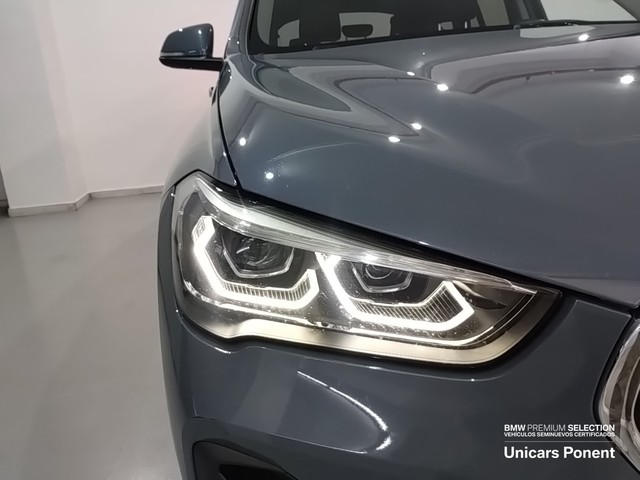 BMW X1 sDrive18d color Gris. Año 2019. 110KW(150CV). Diésel. En concesionario Unicars Ponent de Lleida